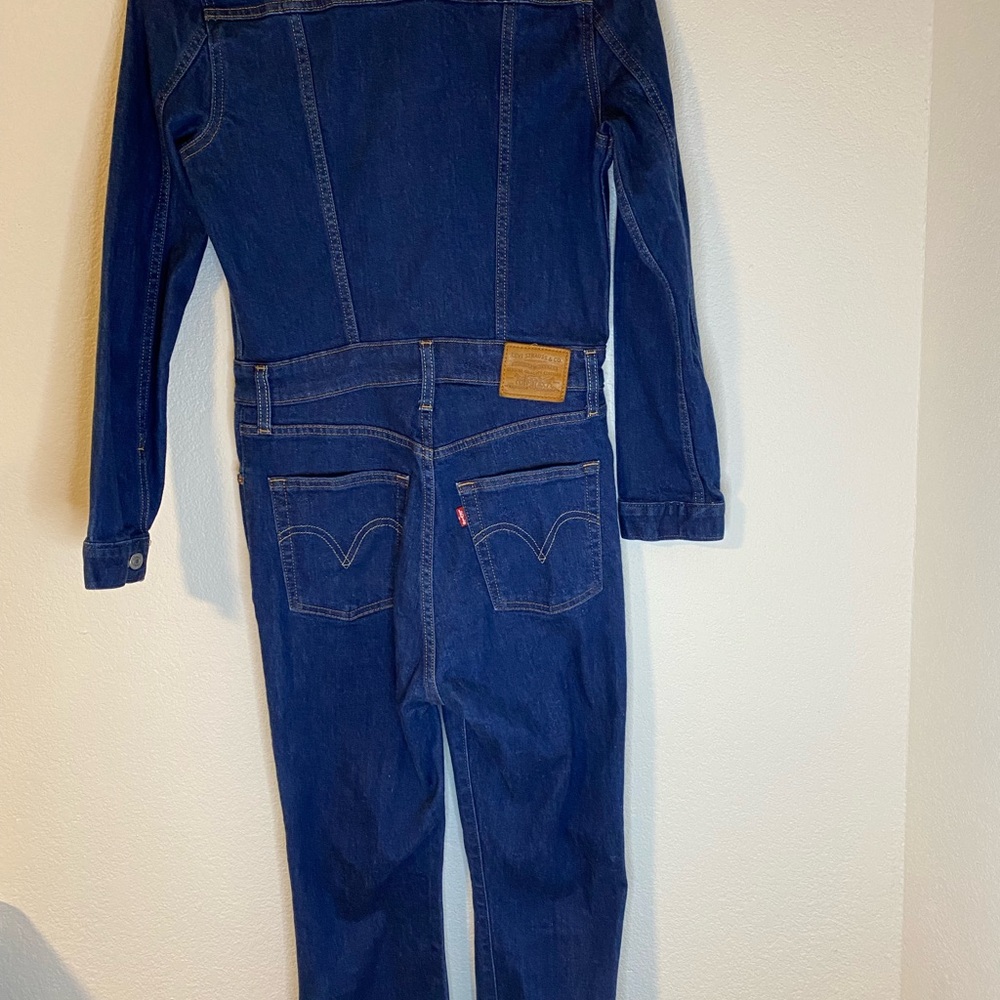 Women’s Levi’s Iconic Jumpsuit Dark Wash Blue Mechanics Overalls Utility Size S - Picture 2 of 4